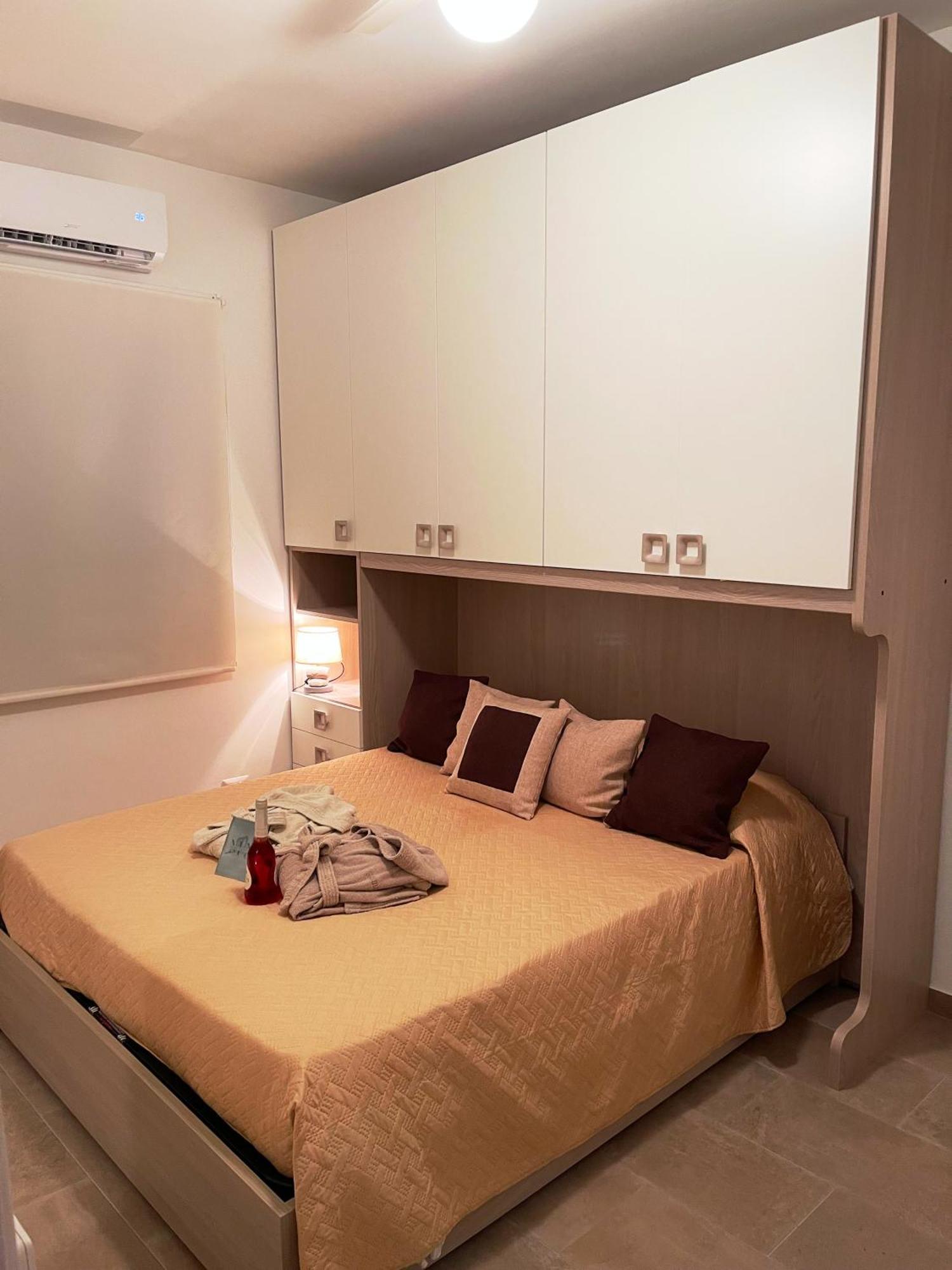 Casa Vacanza Giardini Naxos Taormina Miranaxos Exteriör bild