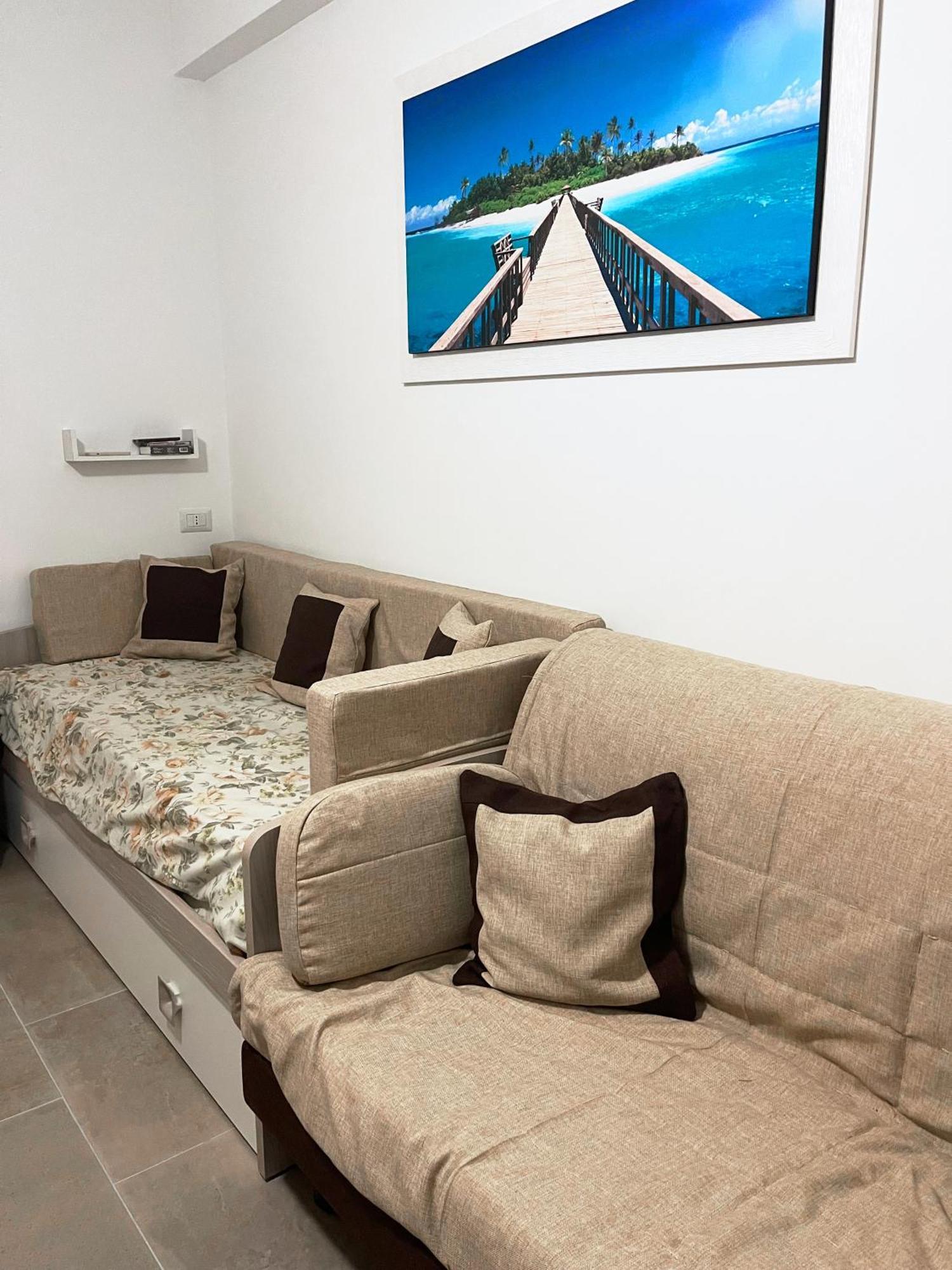 Casa Vacanza Giardini Naxos Taormina Miranaxos Exteriör bild