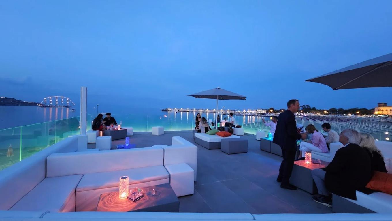 Casa Vacanza Giardini Naxos Taormina Miranaxos Exteriör bild
